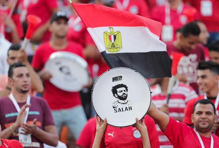 Vzorovému správaniu egyptských fanúšikov tlieska celý svet